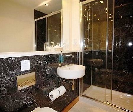 Crossways Inn ไฮบริดจ์ ภายนอก รูปภาพ